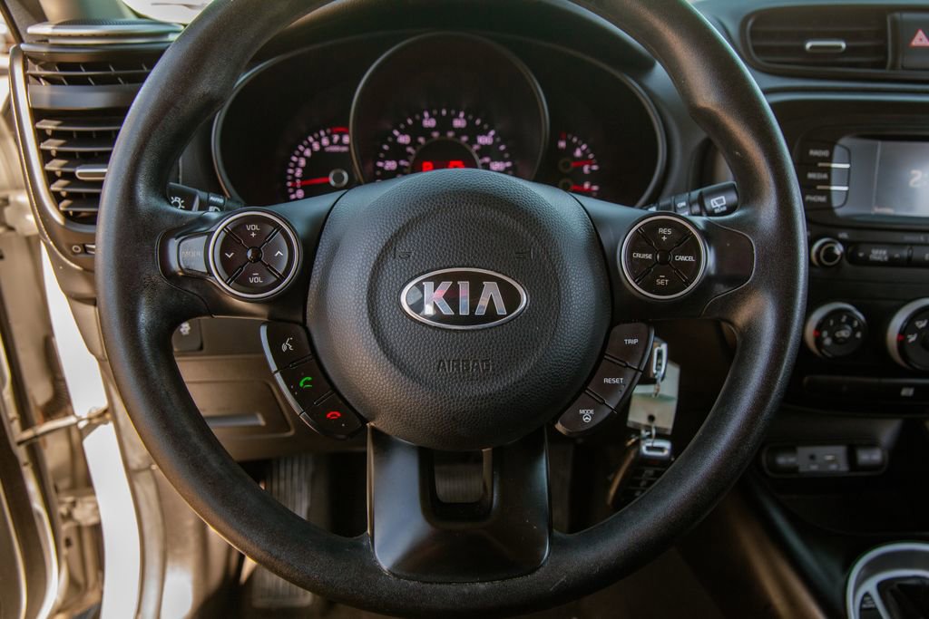 Used 2016 Kia Soul w/ Convenience Package FWD image 16