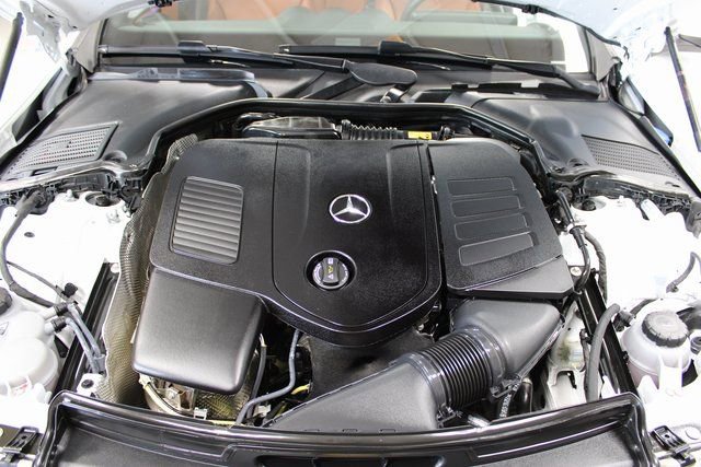 Used 2024 Mercedes-Benz C 300 4MATIC Sedan image 32