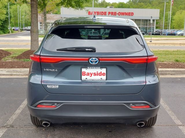 Used 2024 Toyota Venza LE AWD/4WD image 9