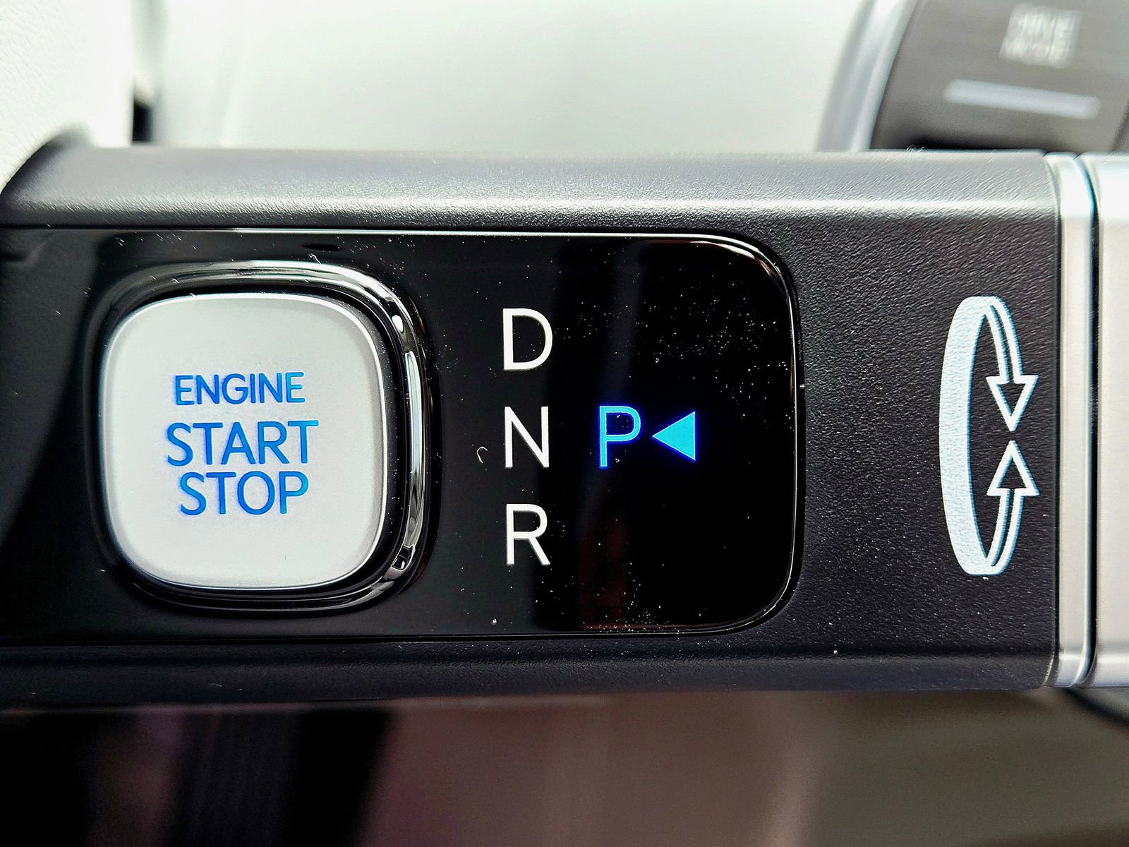 New 2026 Hyundai Palisade FWD Hybrid image 14