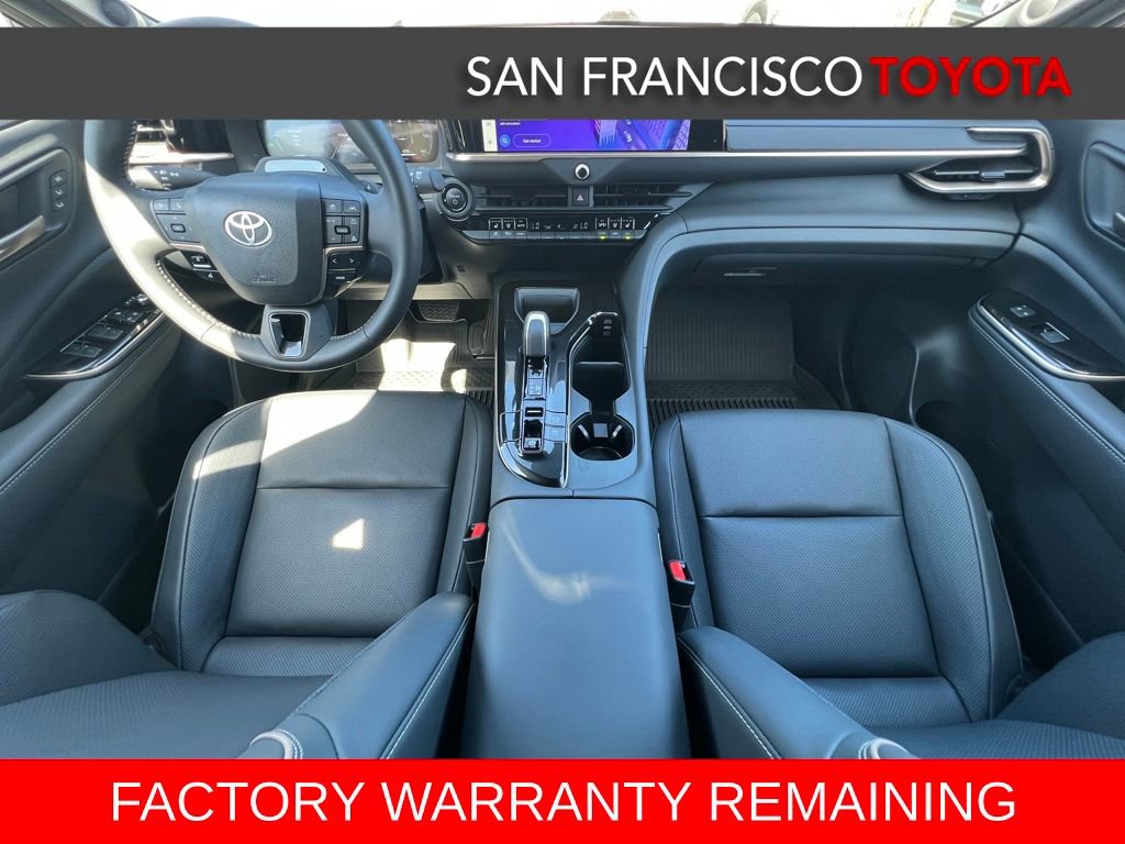 Certified 2025 Toyota Crown Signia image 25