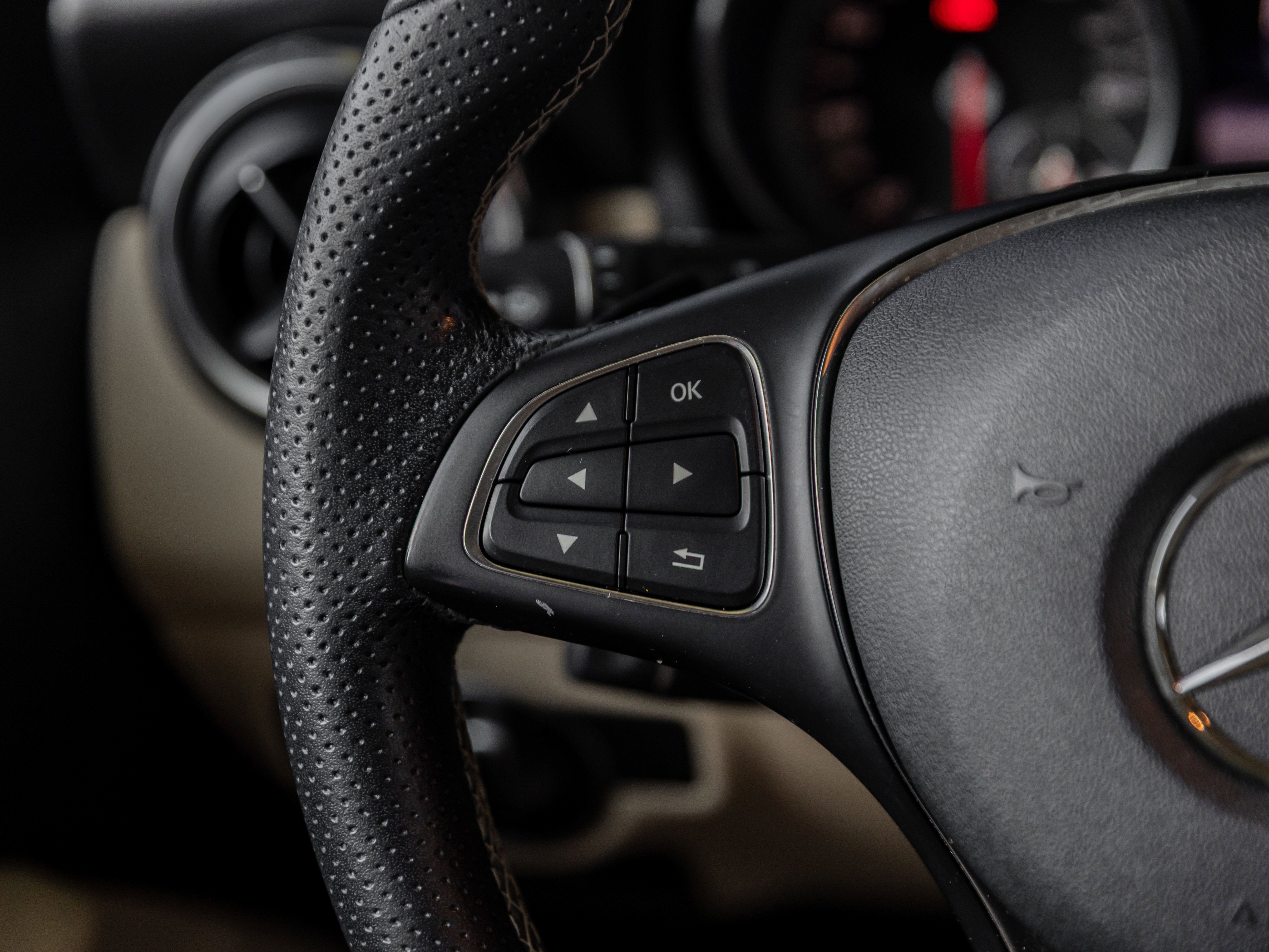 Used 2019 Mercedes-Benz GLA 250 4MATIC w/ Convenience Package image 63