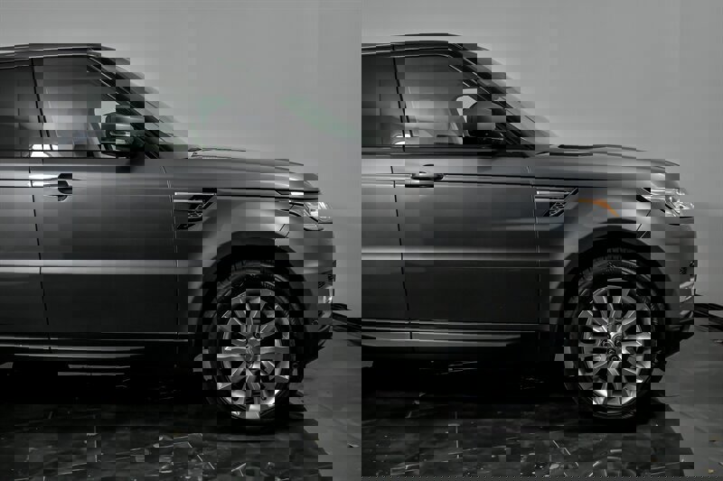 Used 2014 Land Rover Range Rover Sport HSE image 12