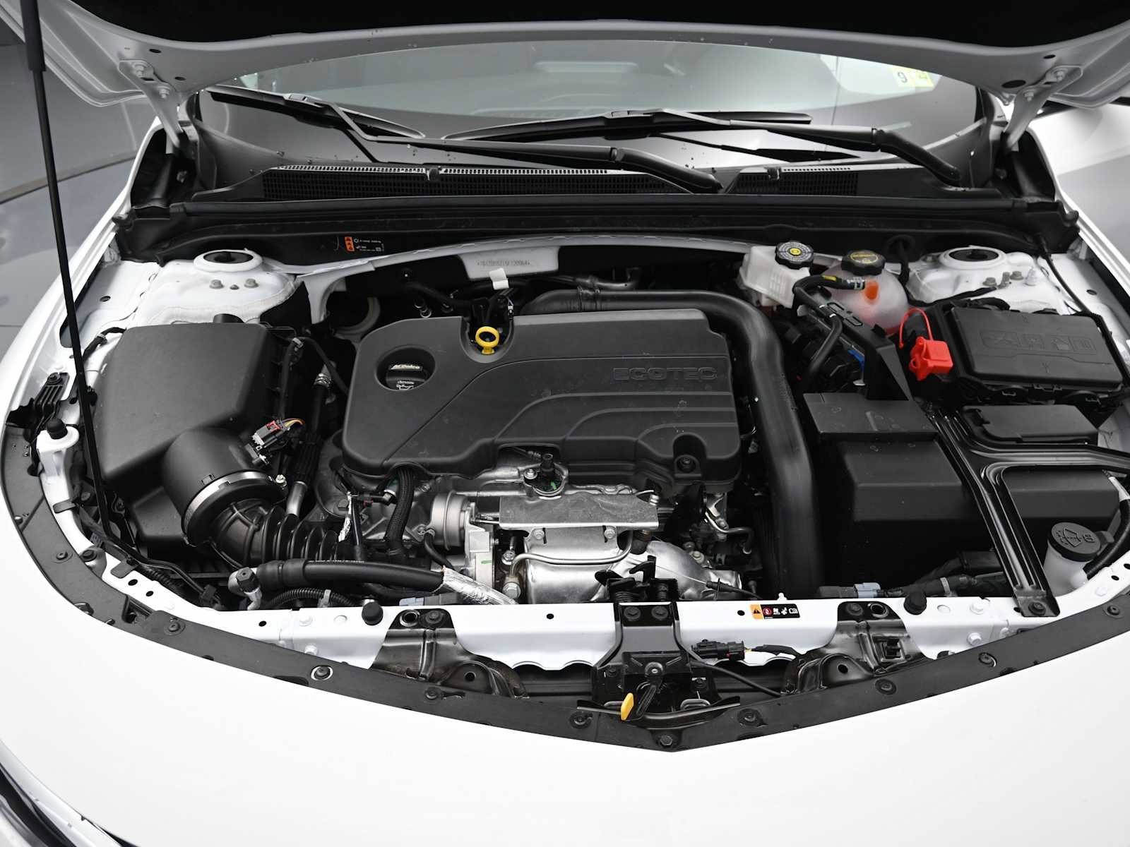 New 2025 Chevrolet Malibu LT FWD image 14