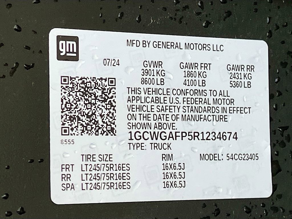 Used 2024 Chevrolet Express 2500 w/ Driver Convenience Package image 28