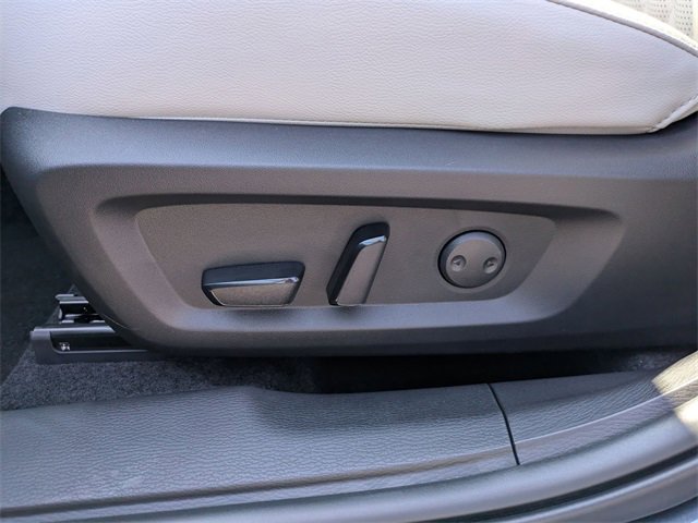 New 2025 Mitsubishi Outlander SEL image 15