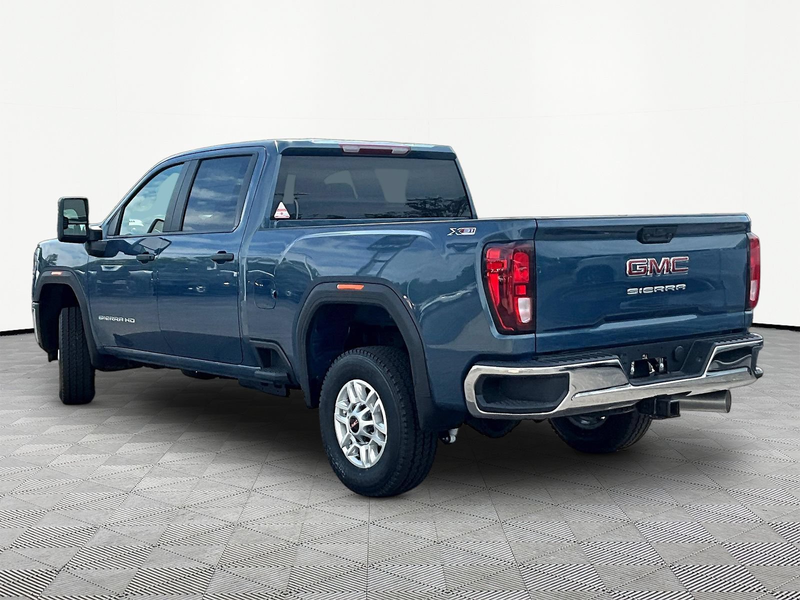 New 2026 GMC Sierra 2500 Pro w/ Convenience Package AWD/4WD image 4