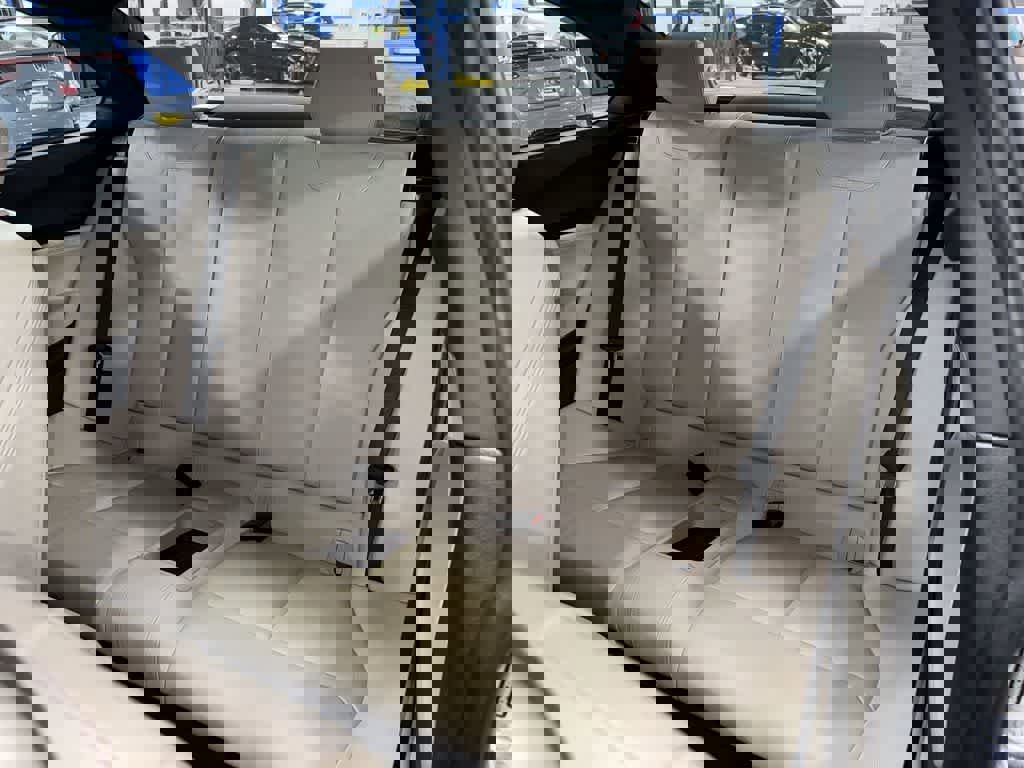 Used 2017 BMW 230i xDrive Coupe image 17