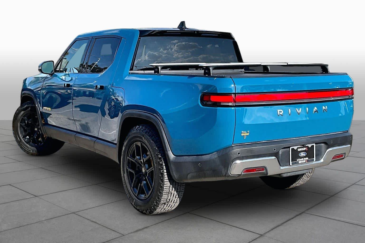 Used 2022 Rivian R1T Adventure AWD/4WD image 11