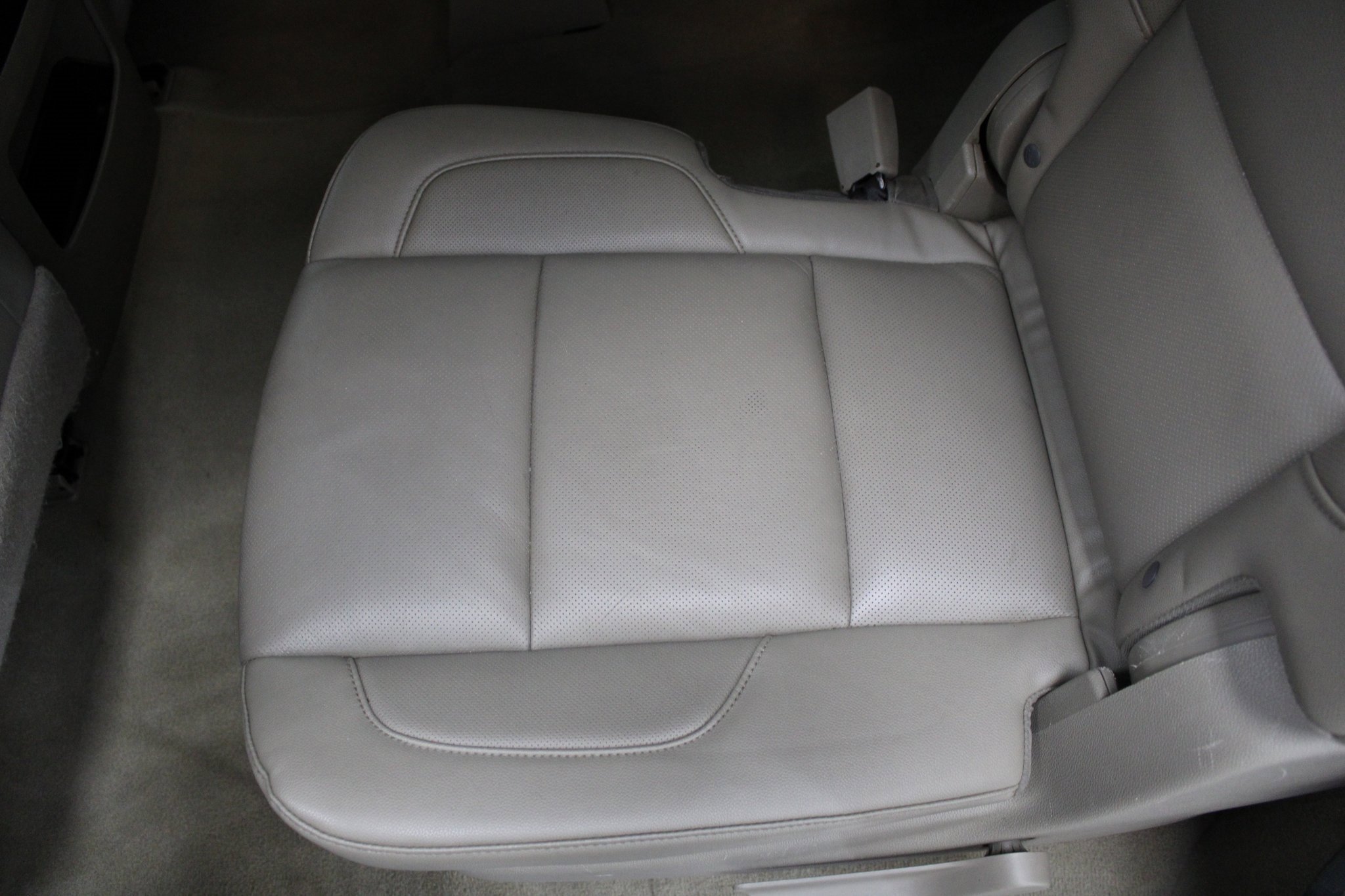 Used 2020 Chevrolet Suburban Premier image 14