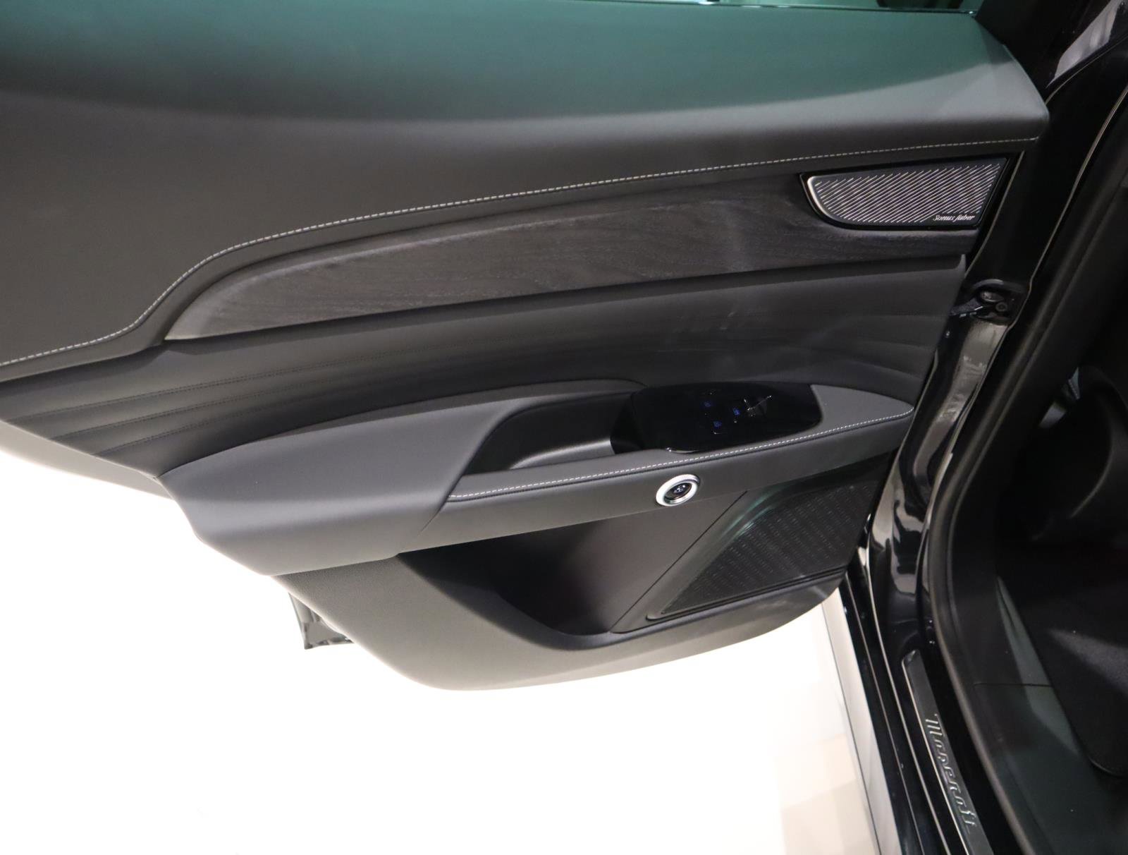 New 2025 Maserati Grecale Modena image 20