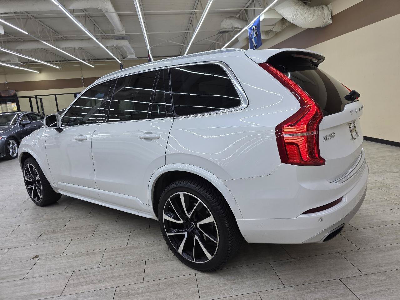 Used 2020 Volvo XC90 T6 Momentum w/ Protection Package Premier AWD/4WD image 8