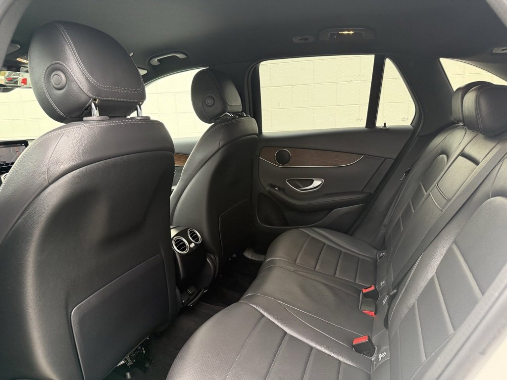 Used 2021 Mercedes-Benz GLC 300 4MATIC image 29