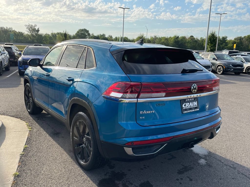 Used 2024 Volkswagen Atlas Cross Sport SE AWD/4WD image 7