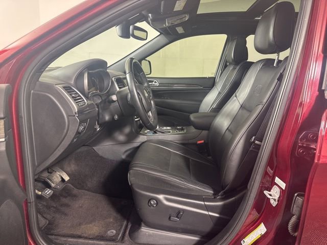 Used 2018 Jeep Grand Cherokee Overland AWD/4WD image 11