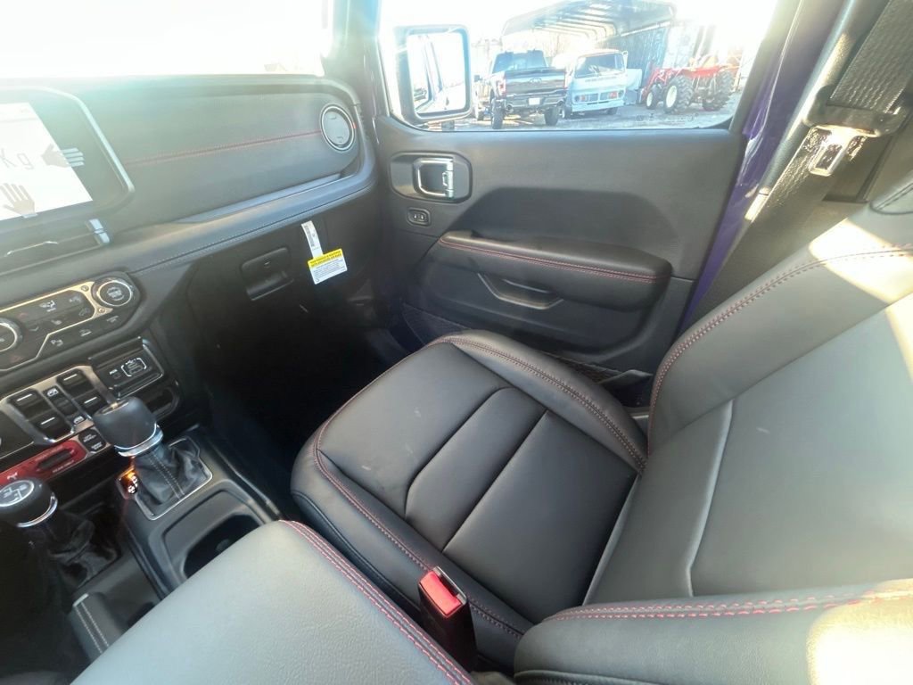New 2026 Jeep Wrangler Unlimited Rubicon AWD/4WD image 3