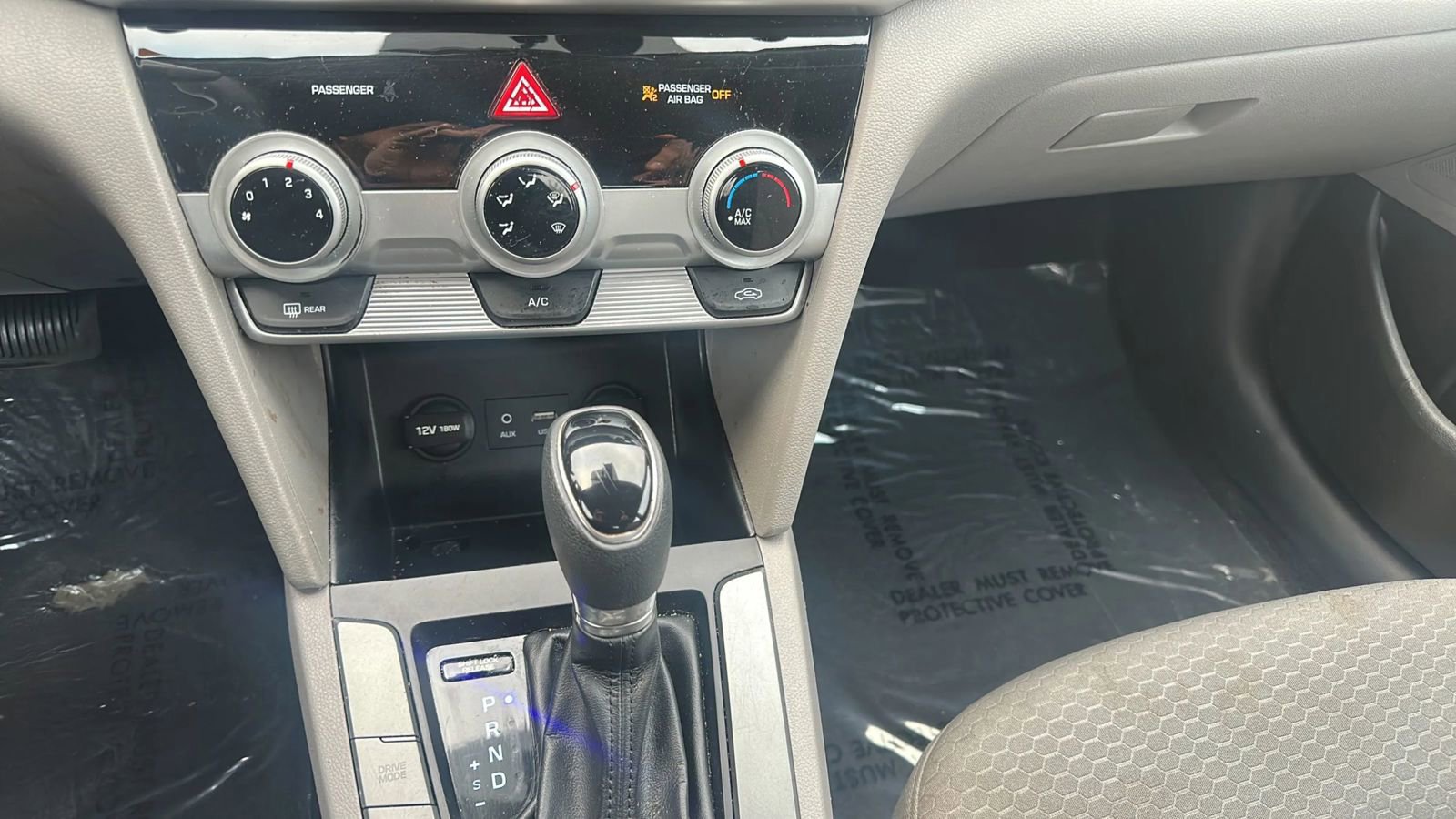 Used 2019 Hyundai Elantra SEL image 24