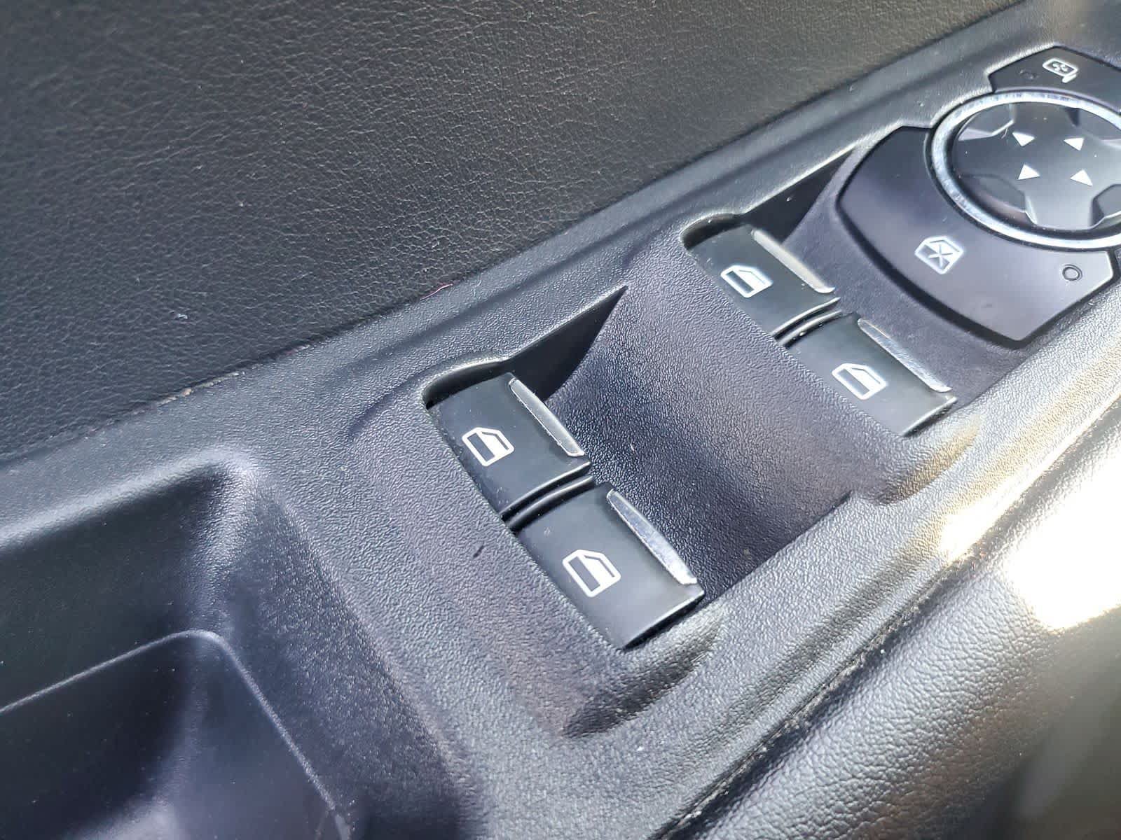 Used 2023 Ford Edge SEL AWD/4WD image 21