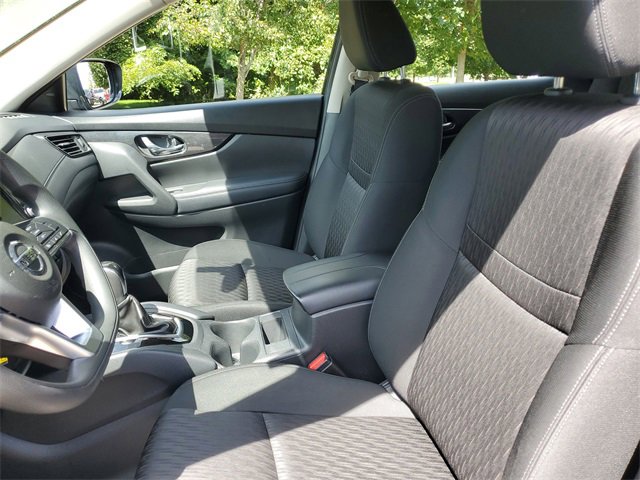 Used 2018 Nissan Rogue S image 10