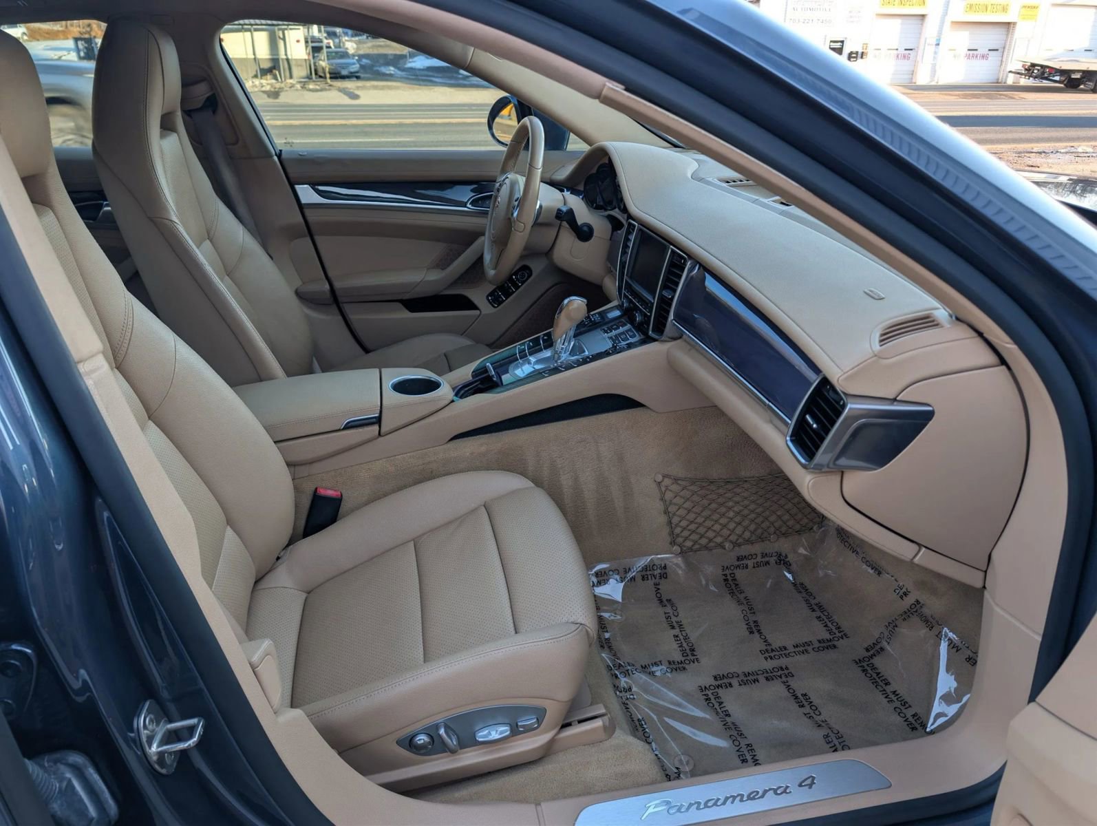 Used 2014 Porsche Panamera 4 image 22