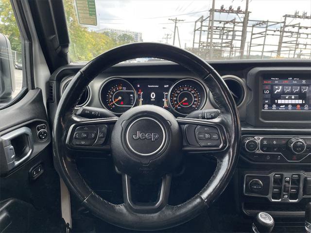 Certified 2021 Jeep Gladiator Willys image 16