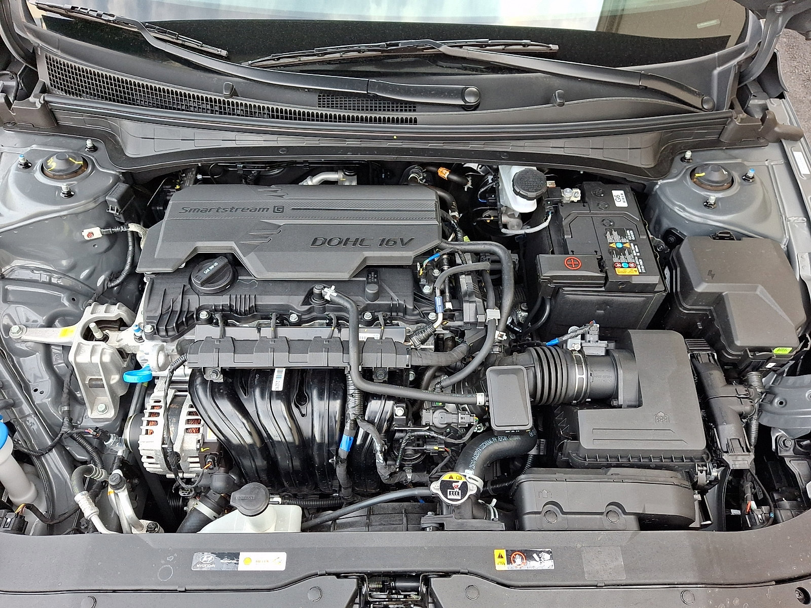 Certified 2025 Hyundai Elantra Sport FWD image 28