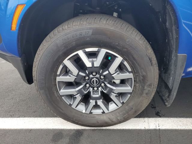 Used 2025 Nissan Frontier SL image 18