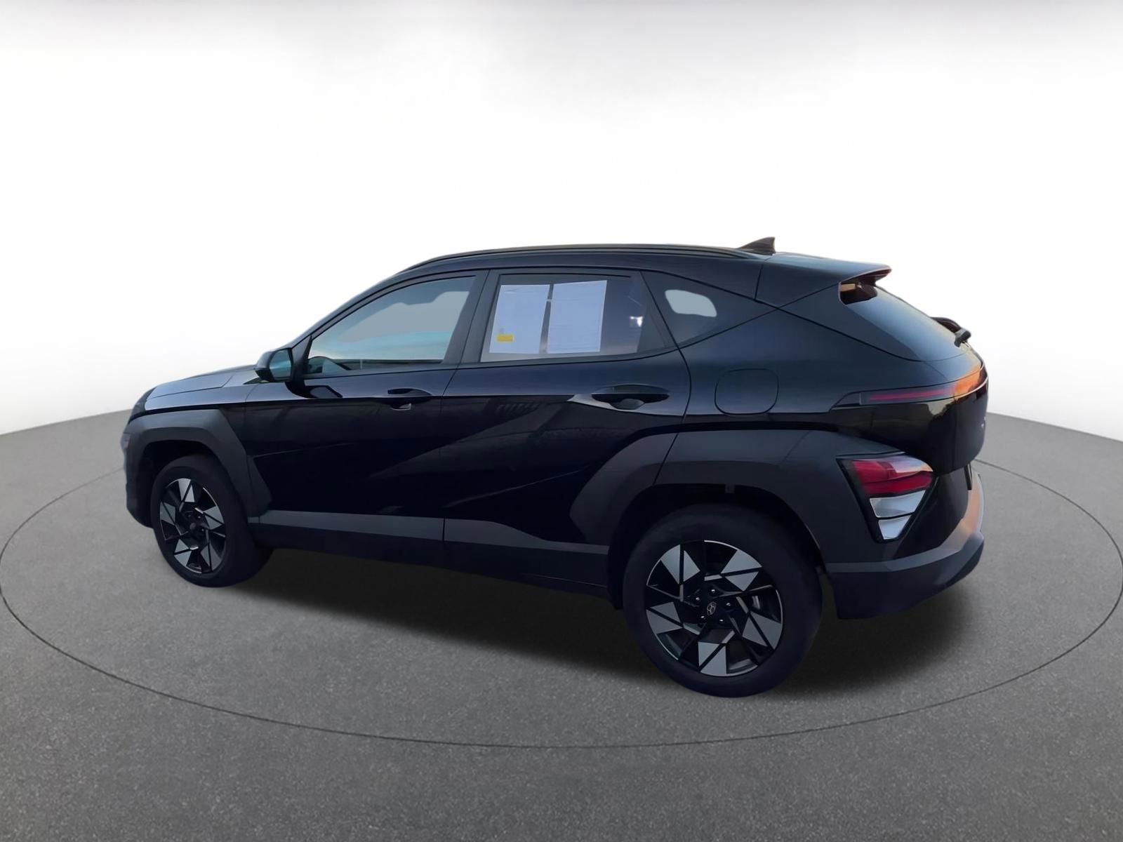 Used 2025 Hyundai Kona SEL image 10