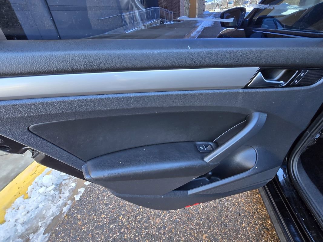 Used 2014 Volkswagen Passat 2.5 S image 20