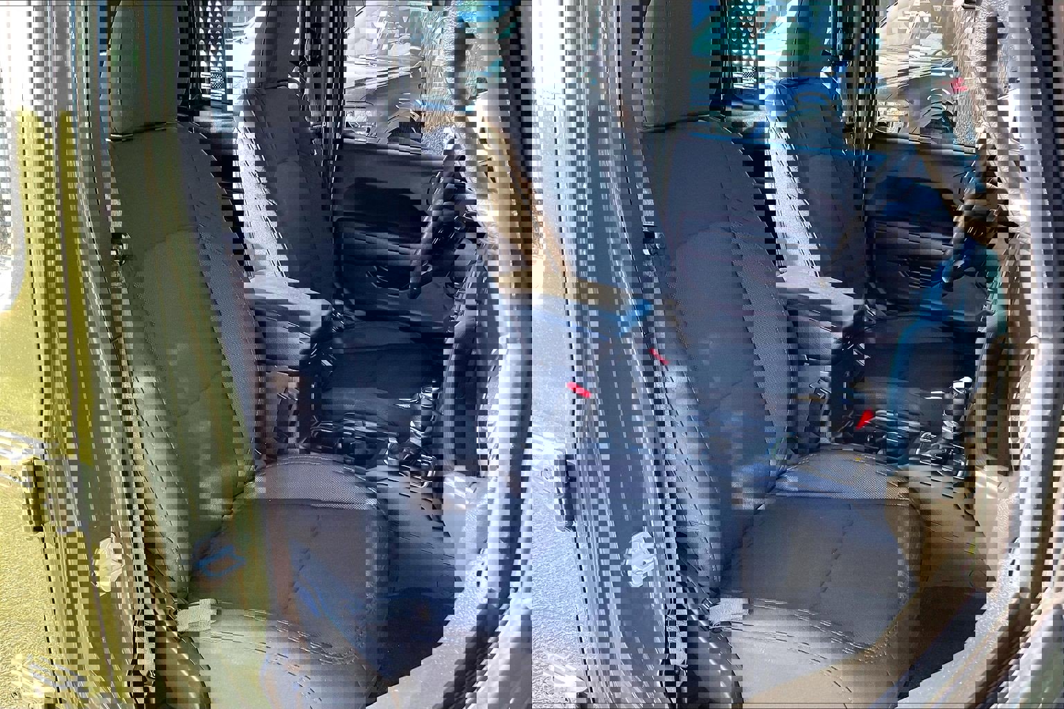 Used 2023 Jeep Gladiator Sport image 7