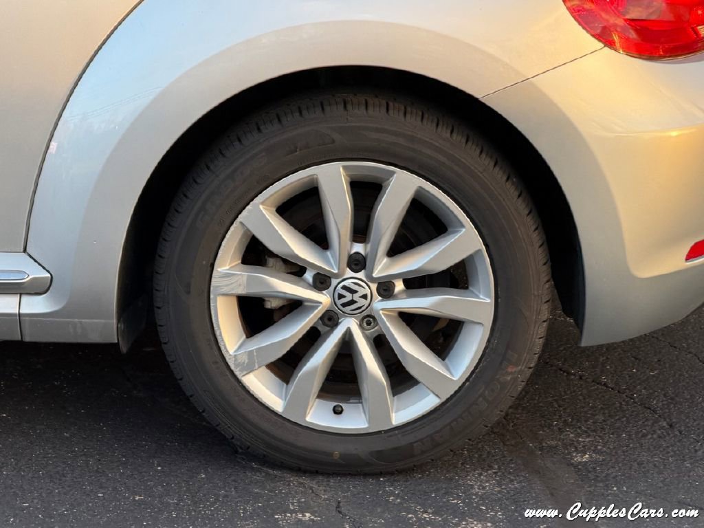 Used 2015 Volkswagen Beetle TDI image 48