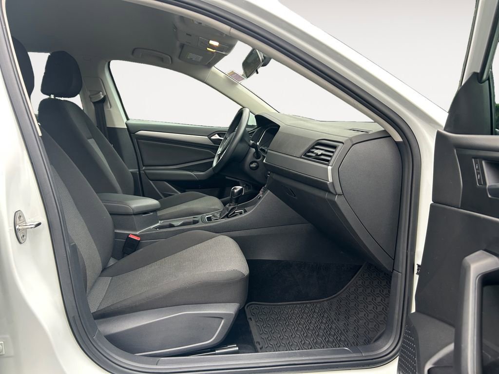 Used 2021 Volkswagen Jetta image 10