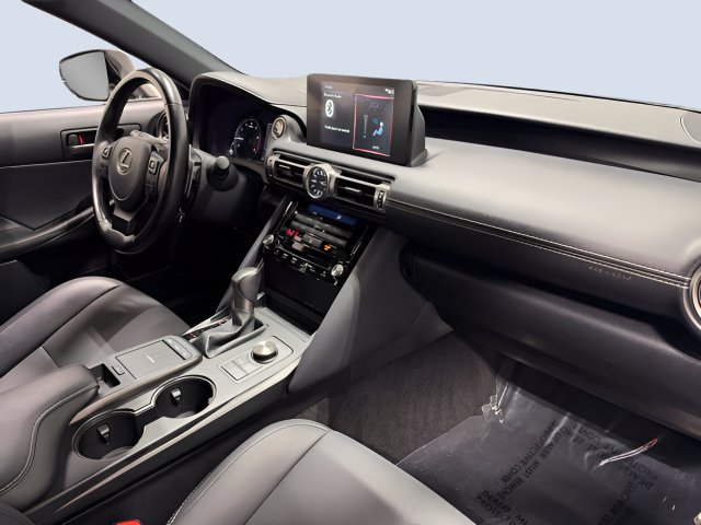 Used 2022 Lexus IS 300 RWD image 11