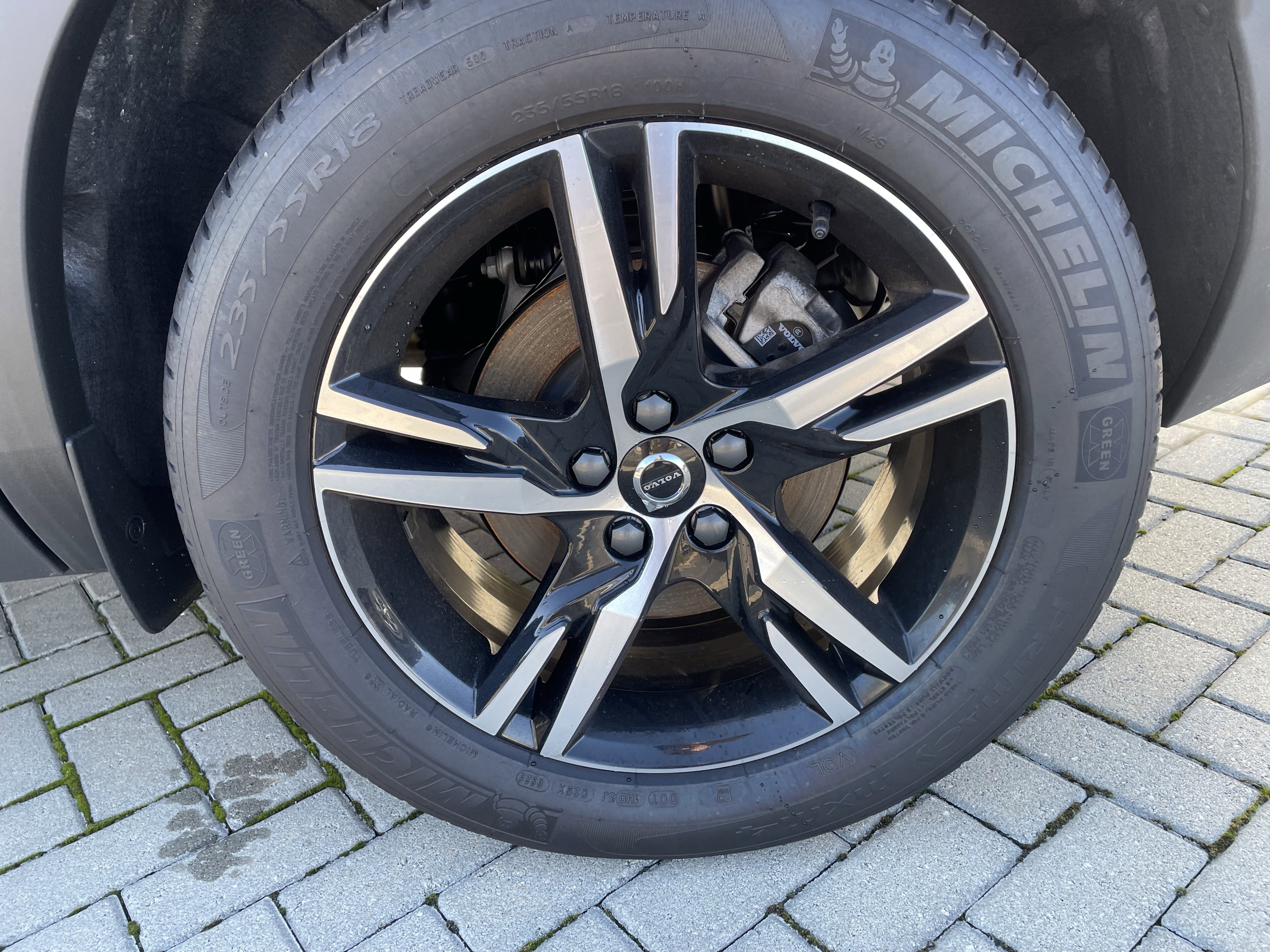 New 2026 Volvo XC40 B5 Core image 7