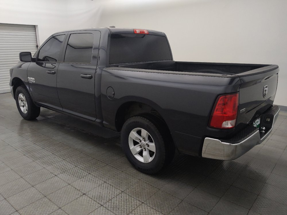 Used 2021 RAM 1500 Classic SLT RWD image 3