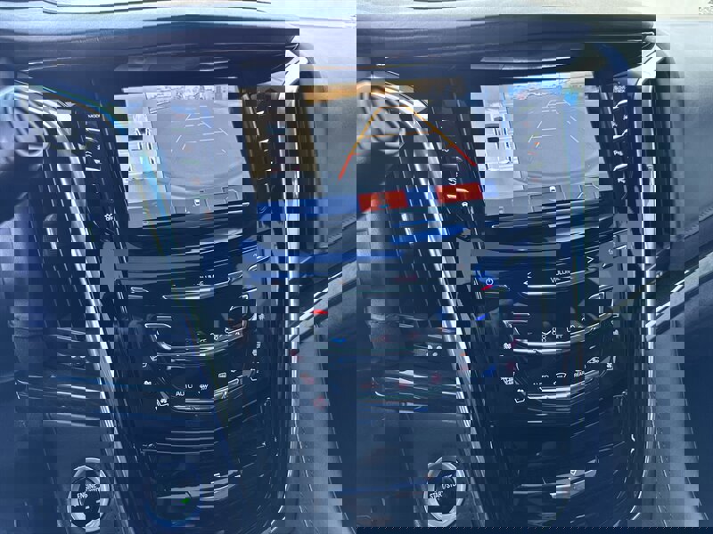 Used 2018 Cadillac Escalade ESV Platinum image 34