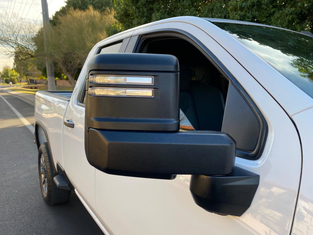 Used 2024 Chevrolet Silverado 2500 Custom w/ Custom Convenience Package image 5