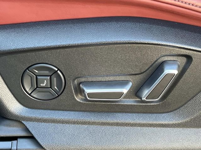 Used 2024 Audi SQ8 Prestige image 34