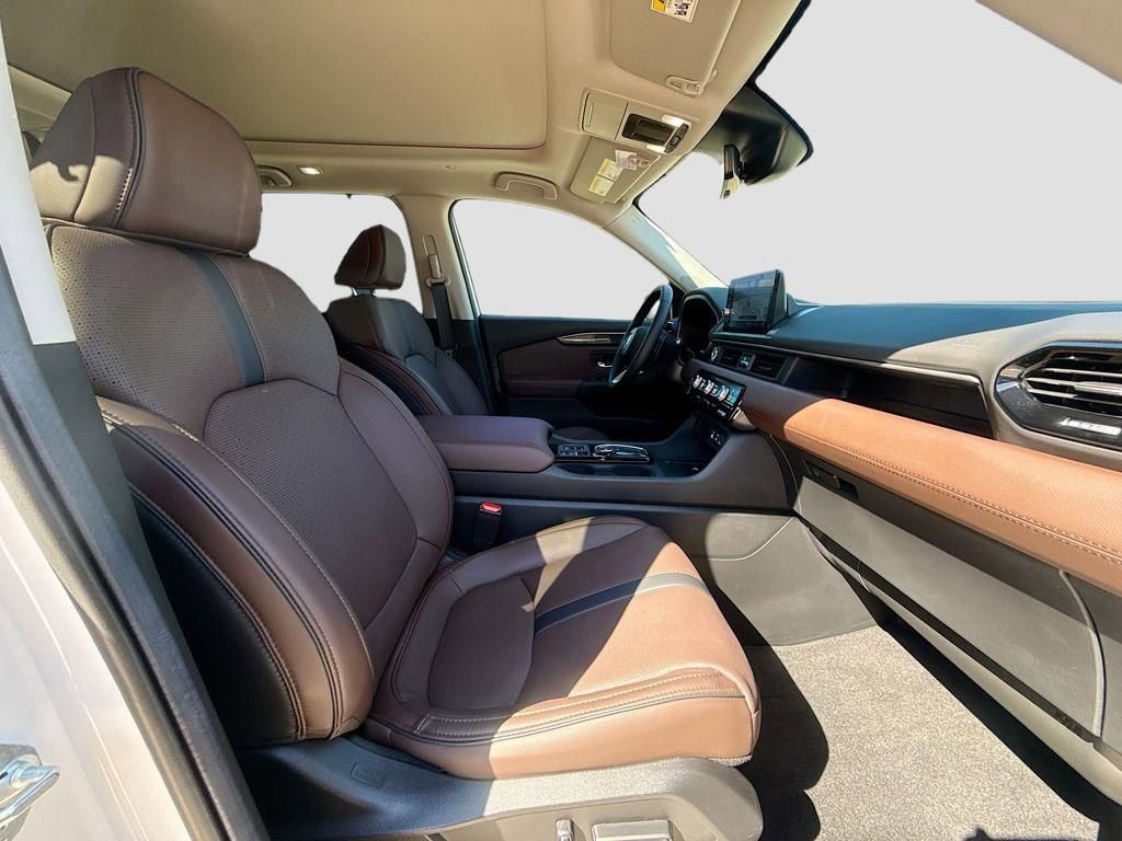 Used 2025 Honda Pilot Elite image 30
