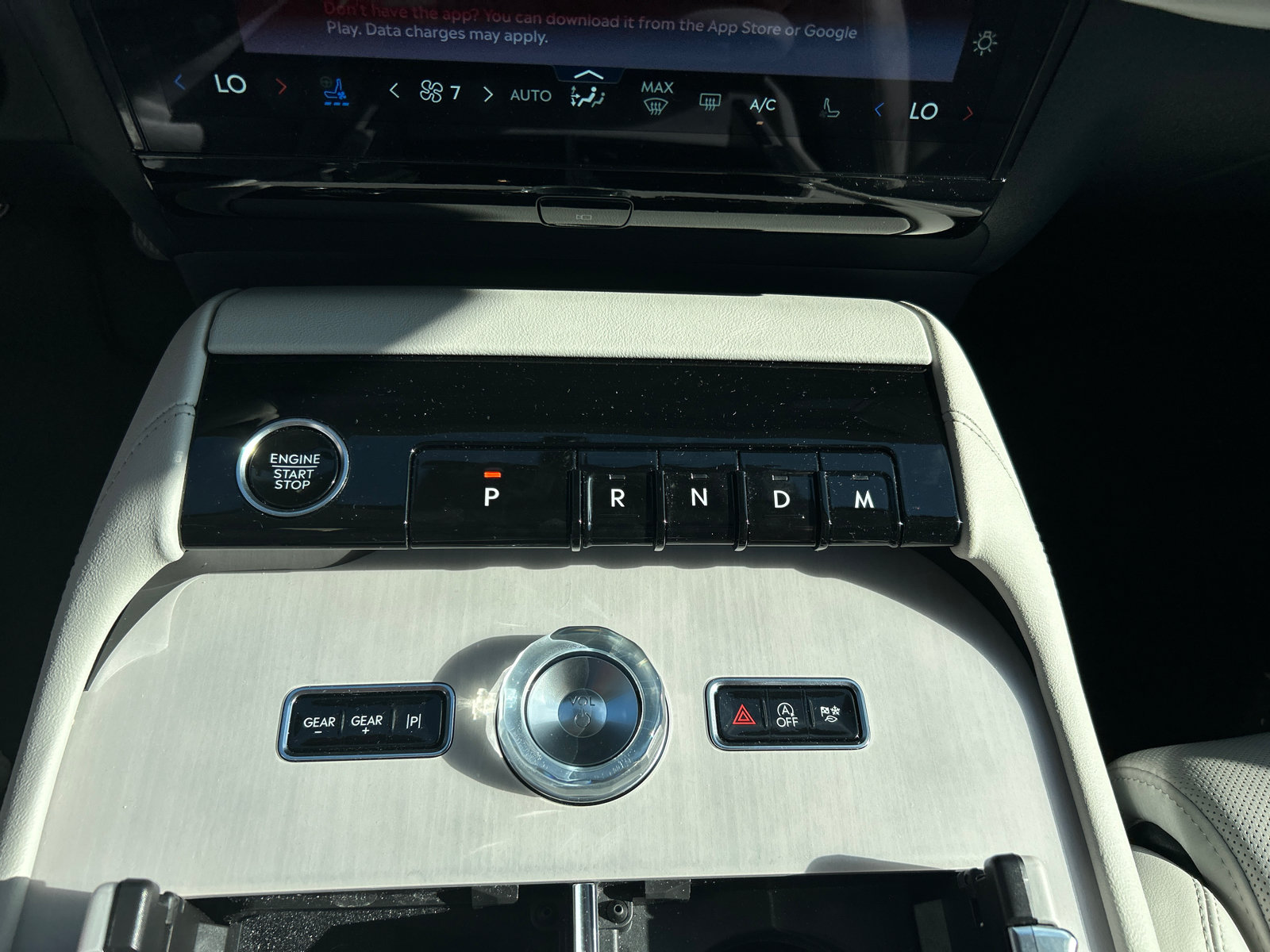 New 2026 Lincoln Navigator Reserve AWD/4WD image 25