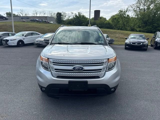 Used 2014 Ford Explorer XLT w/ Equipment Group 202A AWD/4WD image 3