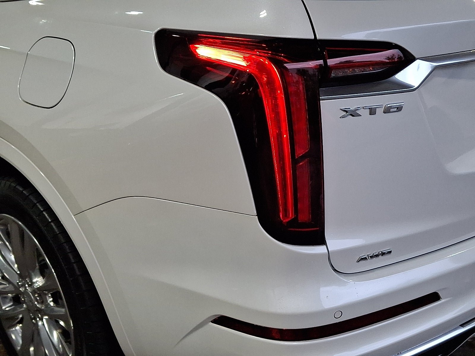 Certified 2023 Cadillac XT6 Premium Luxury AWD/4WD image 12