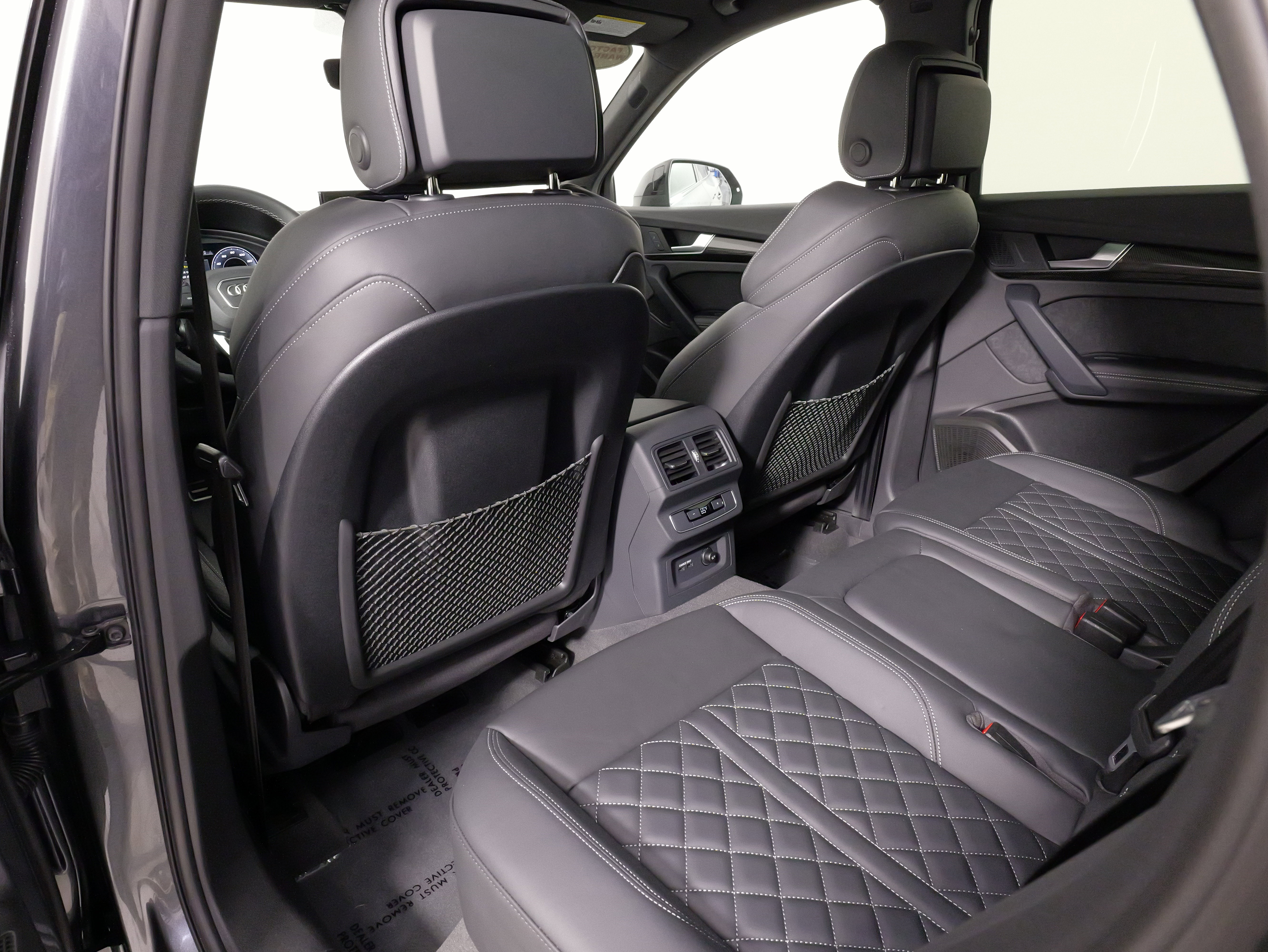 Used 2023 Audi SQ5 Premium Plus w/ Premium Plus Package image 36