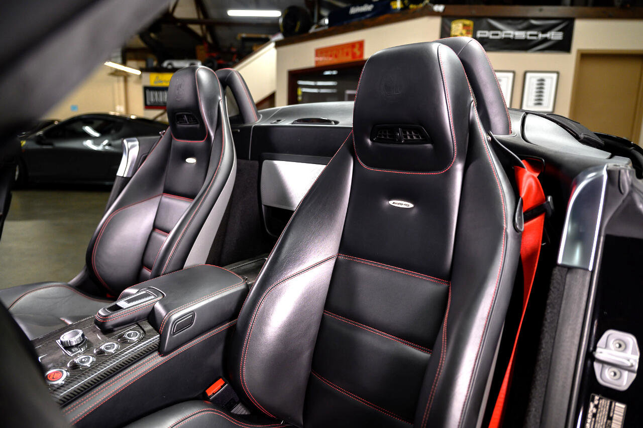 Used 2013 Mercedes-Benz SLS AMG GT Roadster image 29