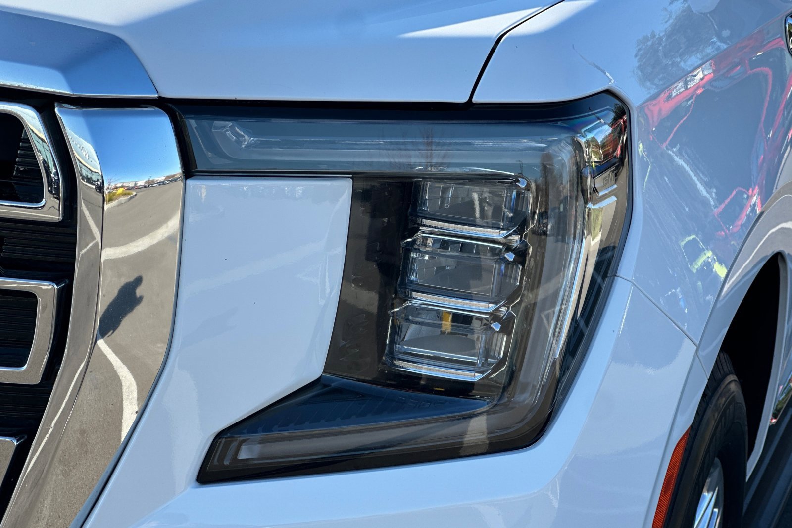 Used 2021 GMC Yukon SLT image 53