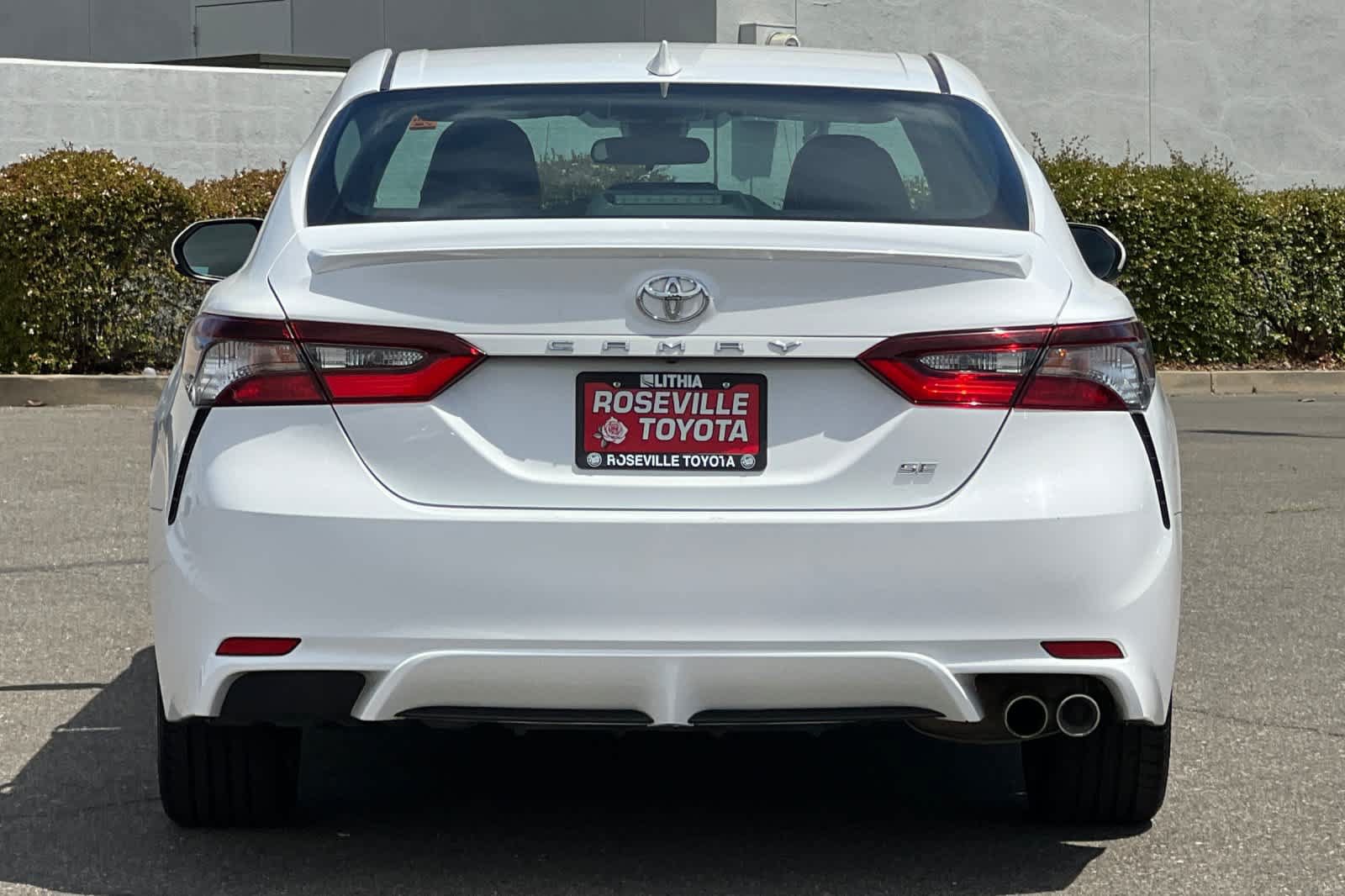 Used 2021 Toyota Camry SE FWD image 8