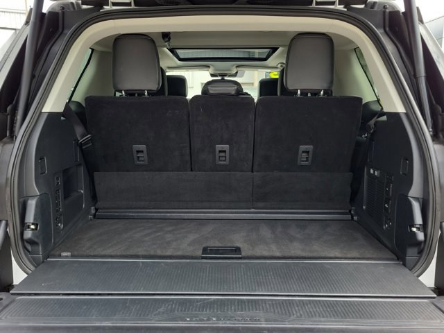 Certified 2025 Ford Expedition Platinum image 9