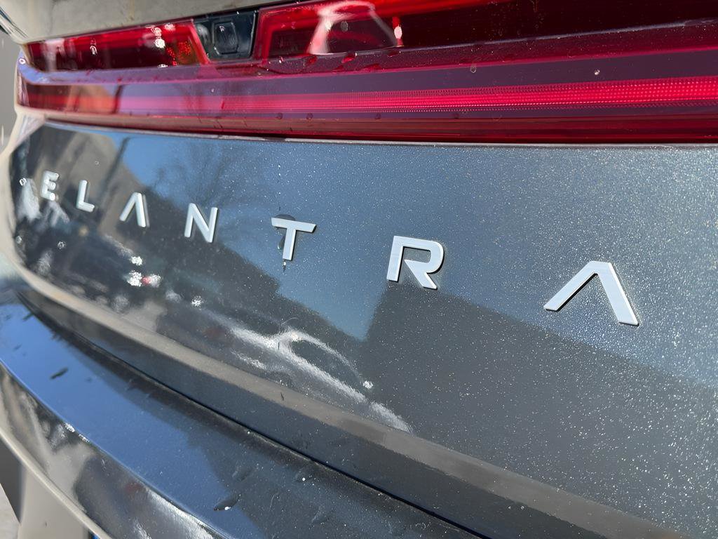 Certified 2024 Hyundai Elantra SEL w/ Convenience Package FWD image 12