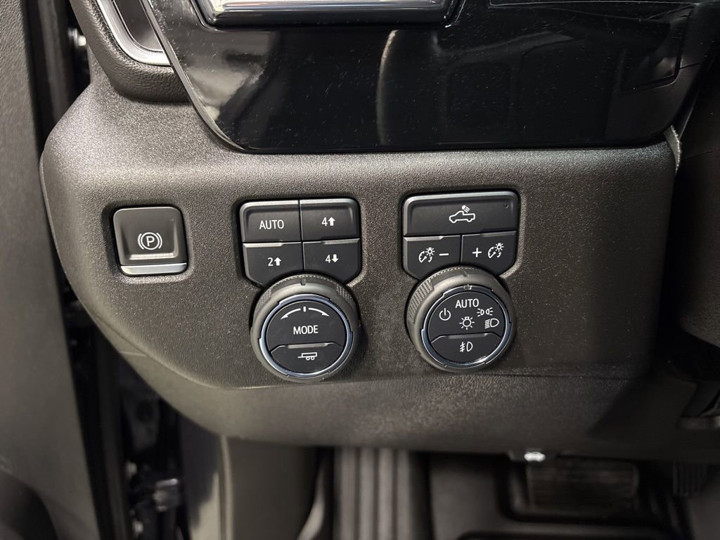 Used 2024 Chevrolet Silverado 1500 RST AWD/4WD image 28
