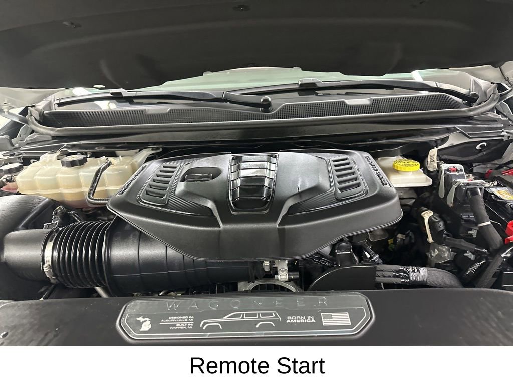 Used 2023 Jeep Wagoneer 4WD w/ Premium Group I image 16